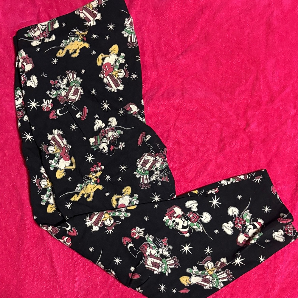 Torrid Black Cartoon Character Leggings